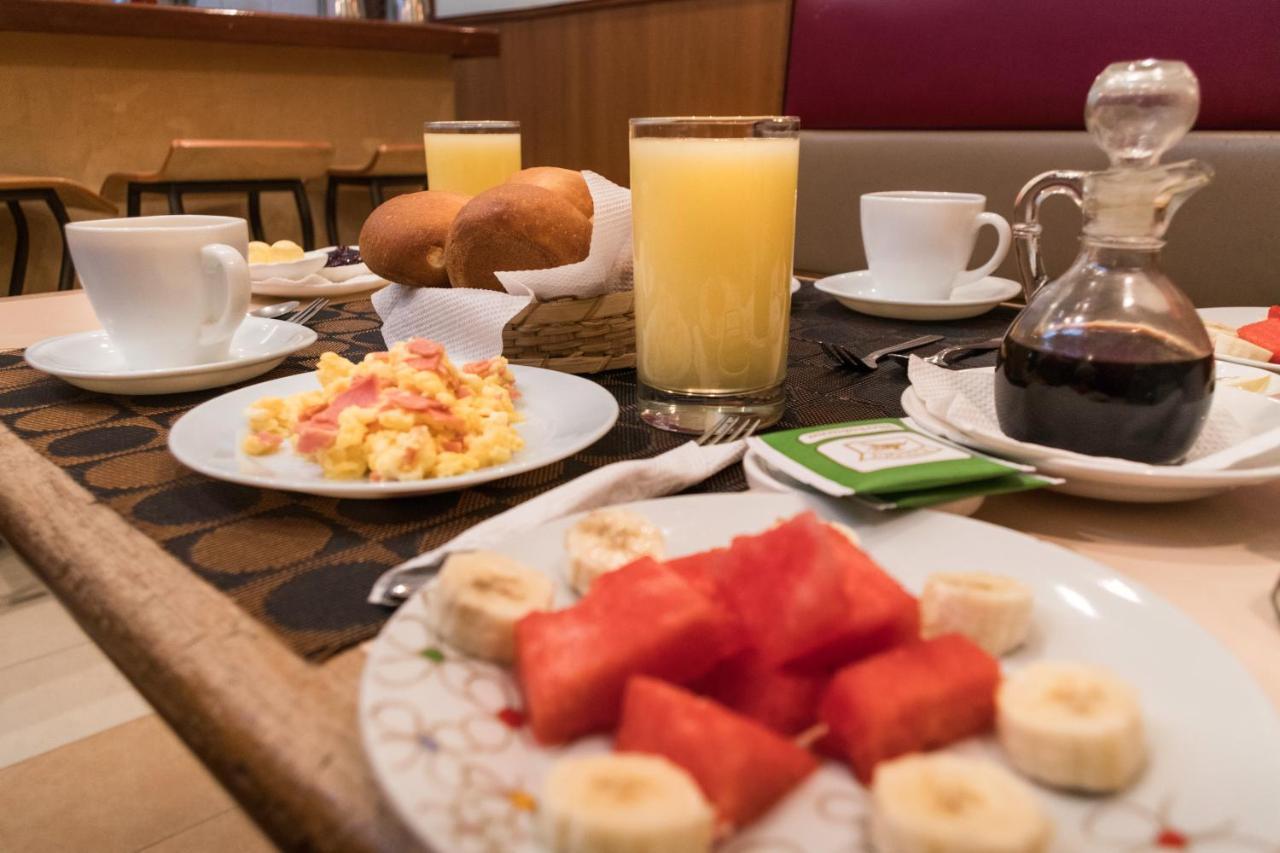 קואנקה Hotel Mariscal Inn & Suite מראה חיצוני תמונה