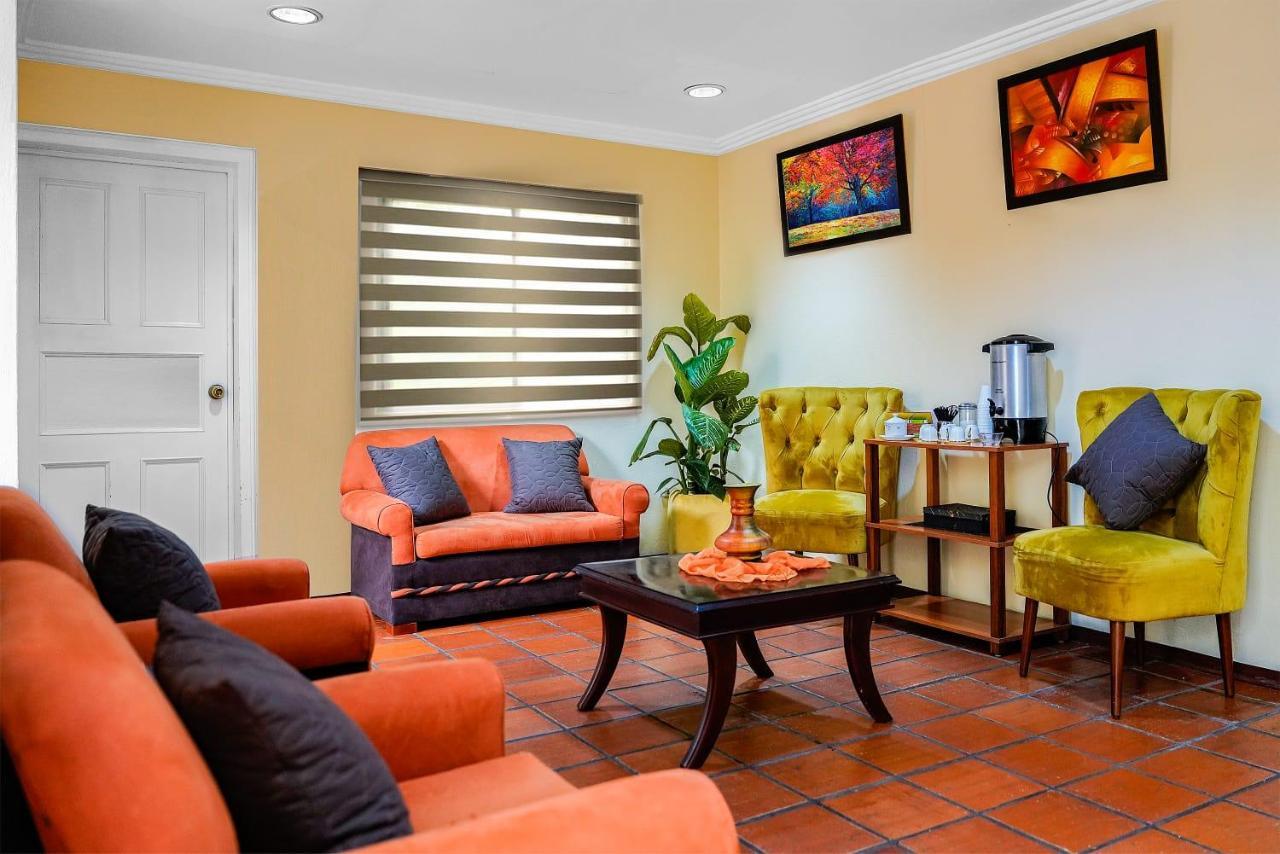 קואנקה Hotel Mariscal Inn & Suite מראה חיצוני תמונה