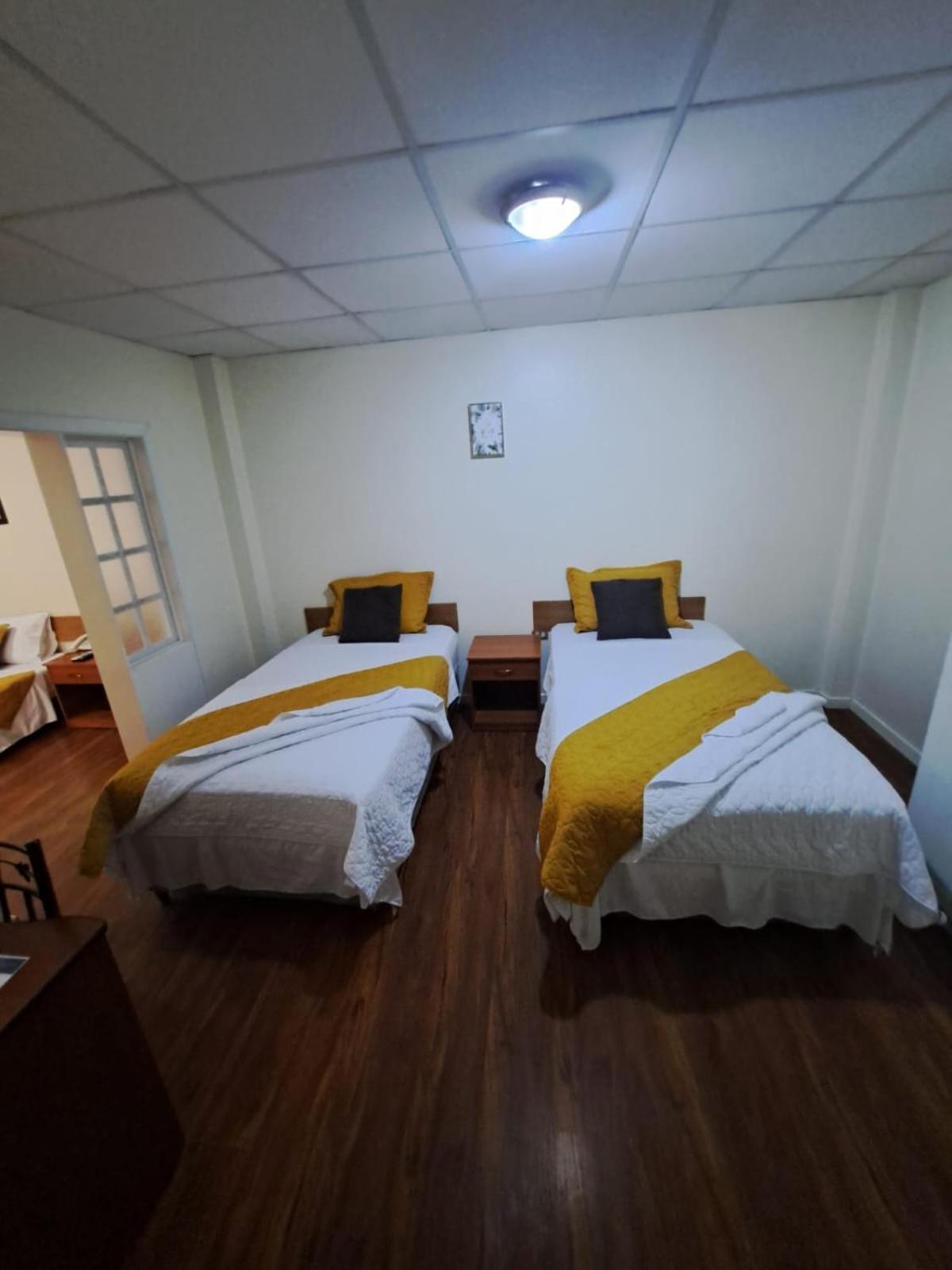 קואנקה Hotel Mariscal Inn & Suite מראה חיצוני תמונה